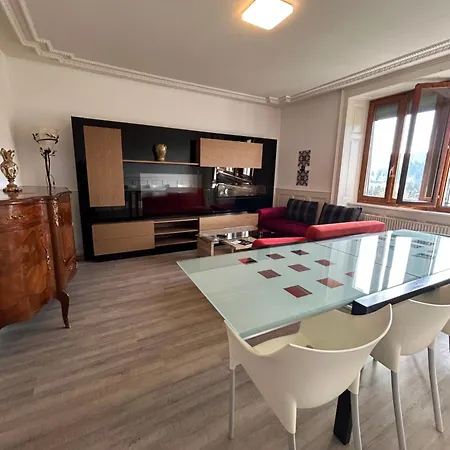 Le Style Haussmannien Apartment Tramelan